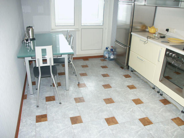Напольные покрытия для кухни и коридора: как выбрать, виды, какое лучше, современные покрытия, видео-инструкция, фото