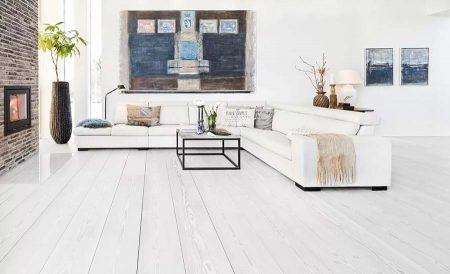 Белый деревянный пол в интерьере (фото)
