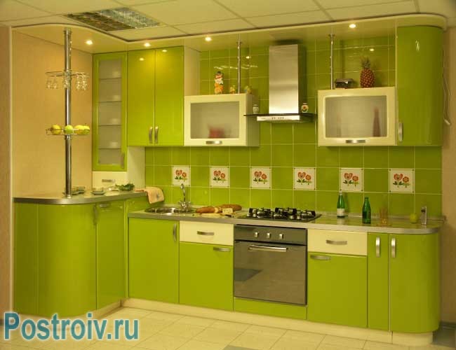 Дизайн кухни в зеленом цвете. Фото