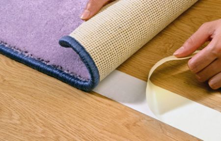 Как постелить ковролин на деревянный пол