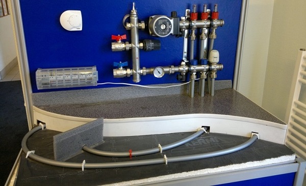 Система водяного напольного отопления