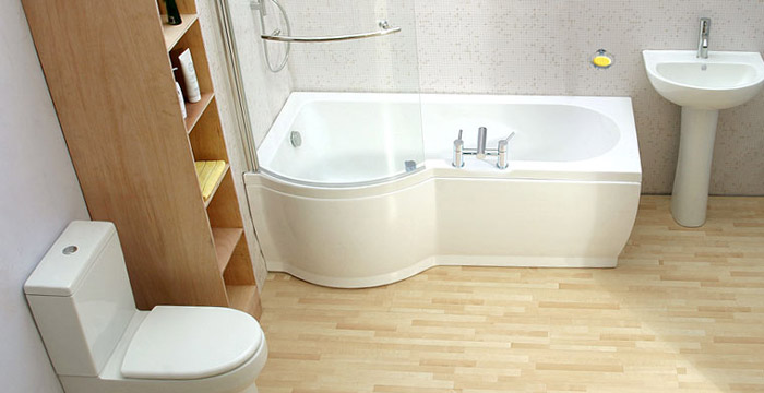Для ванной комнаты выбирайте линолеум с ребристой, не скользкой поверхностью